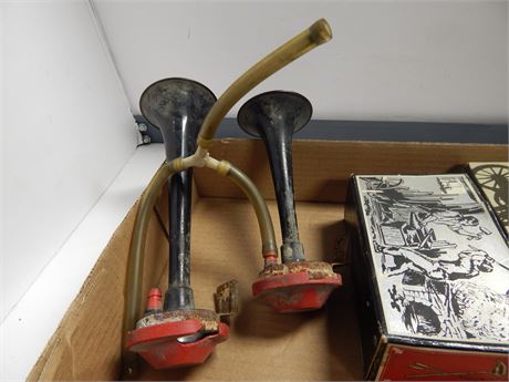 Vintage Air Horns & Vintage Avon