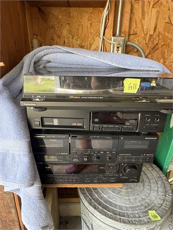 Stereo, Record Player