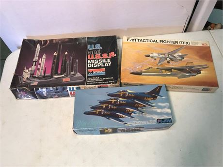 Model Airplanes & Rockets