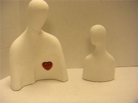 Hugging Couple Abstract Statue