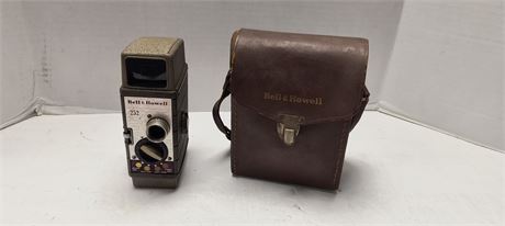 Bell & Howell 252 Vintage Camera & Case