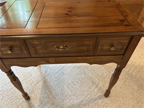 Singer Sewing Machine Cabinet