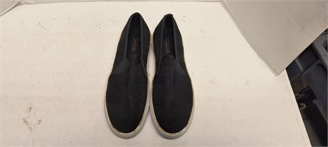 Jaclyn Smith Shoes. Size 9