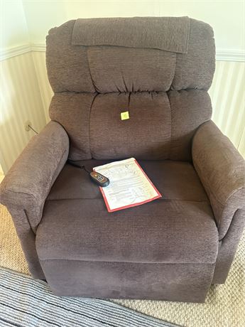 Lift Chair, Good Condition