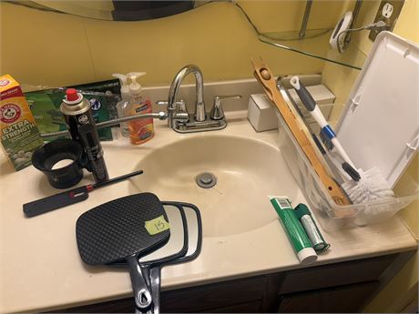 Bathroom Lot, Misc