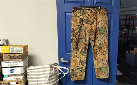 Wrangler Camoflouge Pants & 38 x 30
