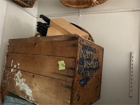 Wood Box and Knife Set