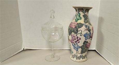 2 Decorative Vases