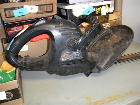Black & Decker Hedge Trimmer