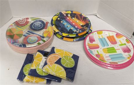 Flat Of Paper Plates & Napkins