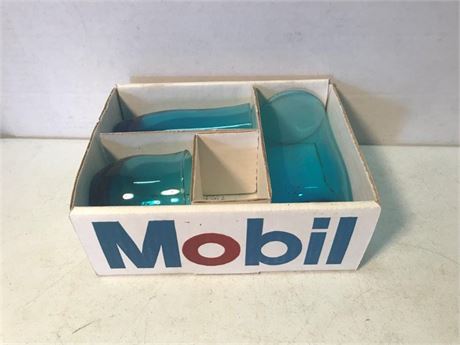 Vintage Mobil Gas Station Cup Set
