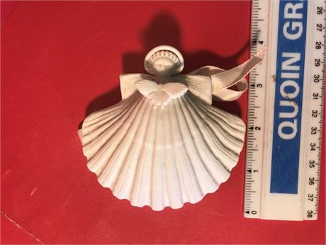 1988 Seashell Angel