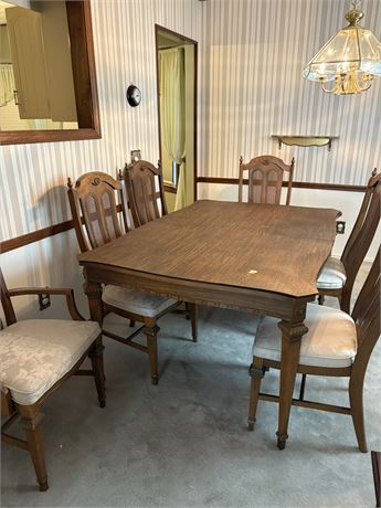 Dining table and Chairs with Cover and Leaf