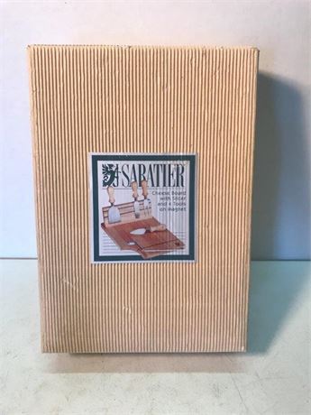 New Sabatier Cheese Board Set