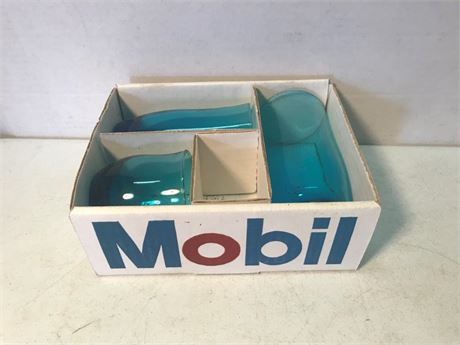 Vintage Mobil Gas Station Cup Set