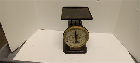 Vintage Counter Scale