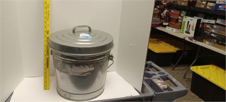 Small Metal Bucket With Lid