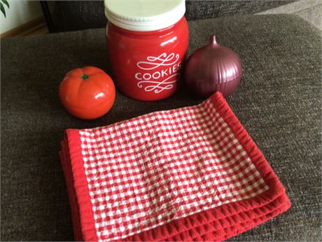 Unique Cookie Jar, placemats, tomato & onion storage containers