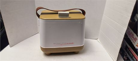 Frigidaire Portable 6 Can Mini Fridge