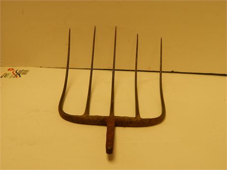 Pitch Fork Top