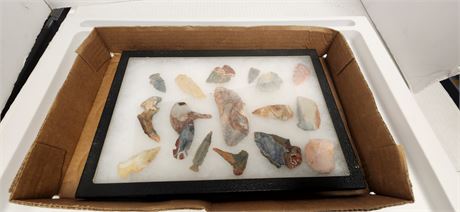 Vintage Arrowheads & Case