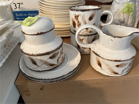 Stonehenge Midwinter Wild Oats Creamer, Mugs, Saucers