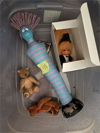 Misc Decor Lot