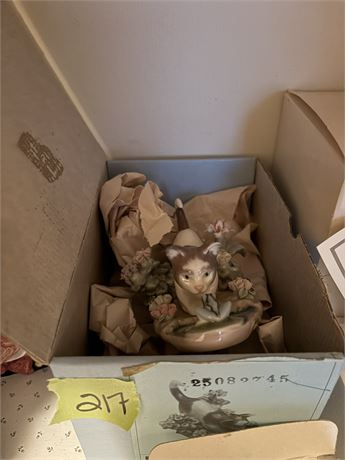 Lladro Kitty Figurine