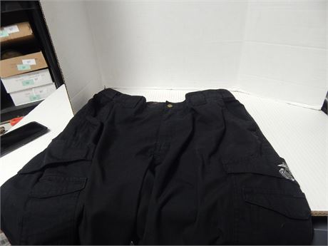Tru Spec Black Pants. Size 38/32
