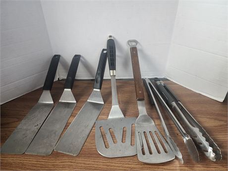 Lot of Spatulas and Tongs