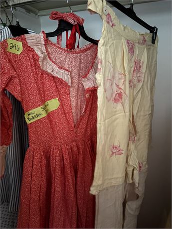 Vintage New Bethlehem Dress