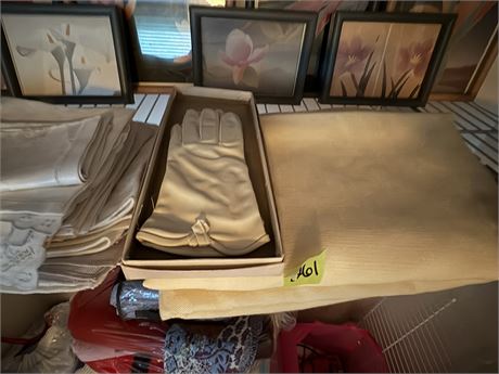 Linens, Gloves