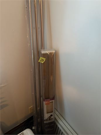 Blind, Curtain Rod