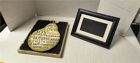 Digital Picture Frame & Canvas Art