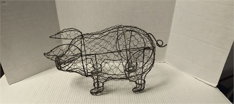 Wire Pig Decoration