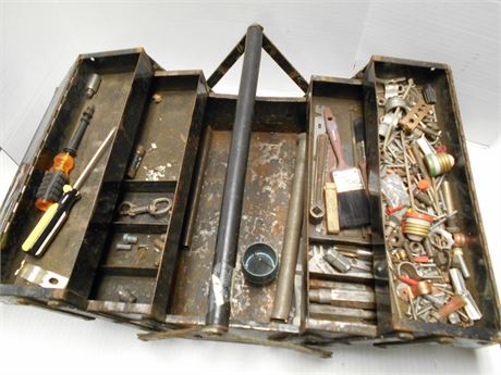 Vintage Toolbox & Misc. Hardware