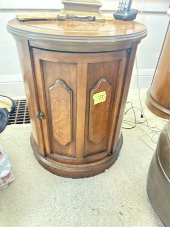 Round End Table