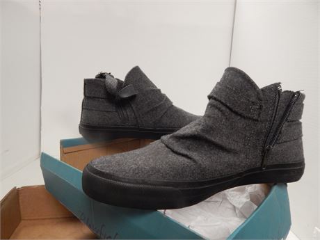 Blowfish Shoes. Size 9 1/2