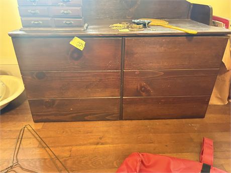 Vintage Chest (Chest ONLY nothing on top)