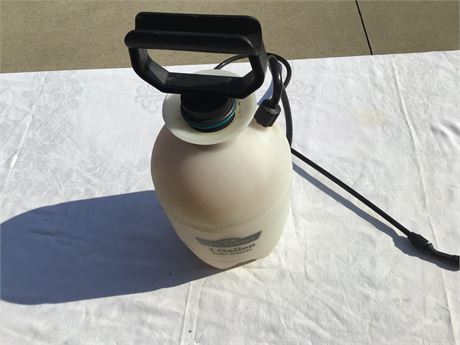 1 Gallon Spray Tank