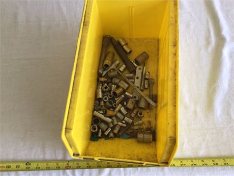 Tray of sockets