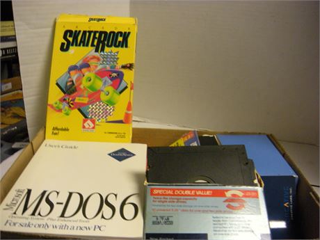 Lot Of Computer Books & Floppy Disc