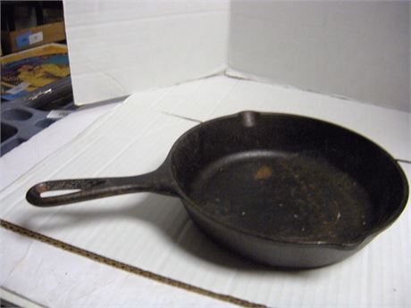Cracker Barrel Cast Iron Skillet