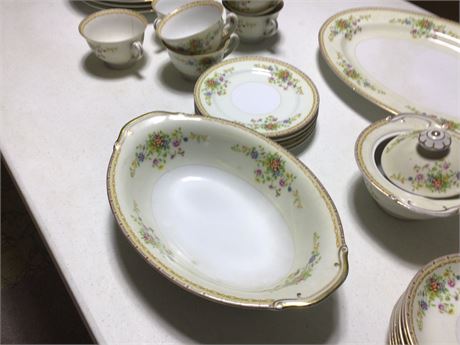 National Dining Set “Patricia”