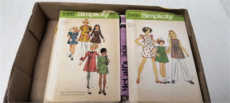 Lot Of Simplicity Sewing Patterns