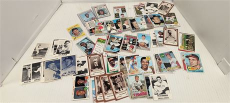 Lot of Baseball Cards