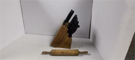 Regent Sheffield Knives & Storage Block & Wood Rolling Pin