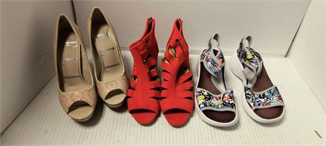 Lot Of Women's Shoes. Size 7.5