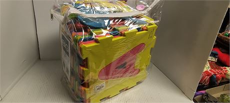 Interlocking Foam Blocks Lot