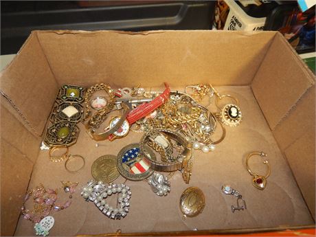 Lot of Jewelry